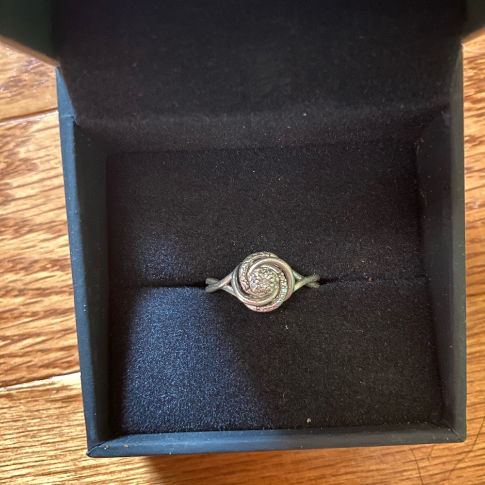 People’s Diamond Ring Size 5